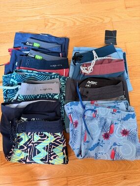 BOYS BOARDSHORTS BUNDLE 8 Total - Variety of brands Swim Shorts - see pictures
